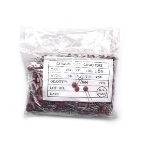 100 piezas de Condensadores Cerámicos 104 0.1uf 100nf 50v 30pf 103 0.01uf 22p 102 20pf 224 0.22uf 101 100pf 332 3.3nf 472 4.7nf 25pf 250 - Product Image 3