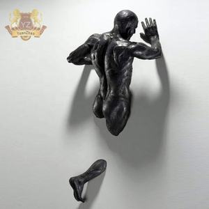 ประติมากรรมแขวนผนังภายใน,ประติมากรรมผู้ชายไฟเบอร์กลาสวิ่งติดผนังประติมากรรมนามธรรมแบบกำหนดเองเรซิ่น3D - Product Image 5
