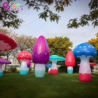 Accessoires de scène gonflables en forme de champignon pour la publicité, champignon gonflable géant avec éclairage LED en tissu Oxford pour événements en plein air