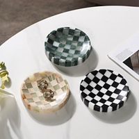 Plateau de service moderne en marbre rond multifonctionnel style damier pour la décoration de la maison et la table basse