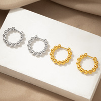 Anting-anting Hoop mode tahan air gaya tren sederhana anting-anting Hoop manik-manik berlapis emas 18k perhiasan wanita kreatif tidak pudar