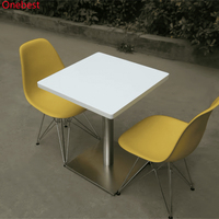 Table à manger 2 places en pierre artificielle grise, tables basses carrées modernes en marbre et chaises