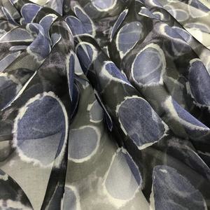 Vente en gros 5mm soie <span class=keywords><strong>Organza</strong></span> <span class=keywords><strong>tissu</strong></span> numérique <span class=keywords><strong>imprimé</strong></span> pour robes mariages rideaux fille Costumes canapés coussins - Product Image 3