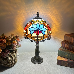 Lámpara de Escritorio LED Ajustable de Estilo Europeo LongHuiJing, de Vidrio Teñido, 8 Pulgadas, Hecha a Mano, Flexible, Simple, Ecológica, Multicolor, de Zinc - Product Image 4