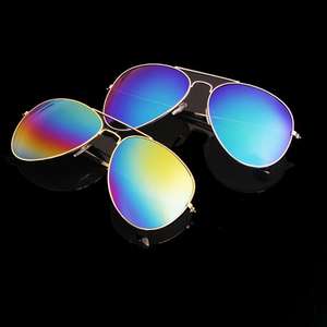 Hot Sale Klassische <span class=keywords><strong>Pilot</strong></span> Style Private Label Sonnenbrille Frau Mann UV400 Metall Sonnenbrille - Product Image 2