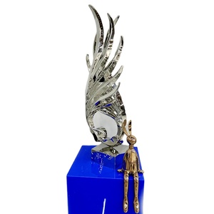 Estatua Personalizada de Acero Inoxidable, Esculturas Metálicas de Formas Especiales para Espacios Públicos Interiores - Product Image 1