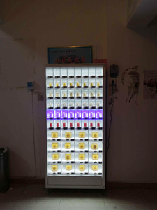 Giao Hàng Nhanh Chóng Thuận Tiện Thực Phẩm 64 Locker Máy Bán Hàng Tự Động Cho Doanh Nghiệp Nhỏ - Product Image 5