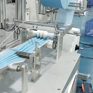 Bienvenida visita a la fábrica <span class=keywords><strong>de</strong></span> 3 capas máscara <span class=keywords><strong>de</strong></span> la cara que hace la máquina <span class=keywords><strong>de</strong></span> 3 capas máscara máquina con dispositivo <span class=keywords><strong>de</strong></span> corrección - Product Image 5