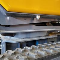 Großer Kippwinkel Drehbarer Mini-Raupendumper Schnelle Komplettausladung Flexible Manövrierbarkeit für Komplexe Baustellen