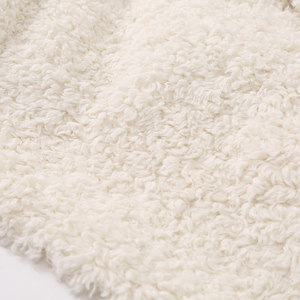 <span class=keywords><strong>Cappotto</strong></span> in Ecopelliccia con Cappuccio di Alta Qualità, Caldo, con Grandi <span class=keywords><strong>Tasche</strong></span>, Bianco, per Matrimoni e Feste - Product Image 4