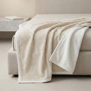 Manta de Franela Acanalada para Hoteles Amigables con las Mascotas |   Manta de lana duradera y resistente a las garras |   Fácil de Limpiar y Lavable |   Venta al por Mayor para Resorts de Mascotas - Product Image 1