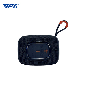 Altoparlante Portatile Wireless BT in Tessuto, Super Bassi, Audio Hi-Fi Attivo, Stereo con Luci Ritmiche, per Esterni - Product Image 5