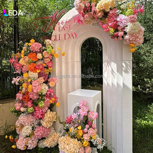 Panneau de décoration de toile de fond de mariage en PVC blanc 3D stéréoscopique personnalisable LEDA pour banquets de luxe - Product Image 1