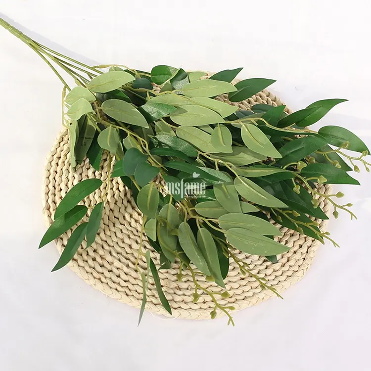 Hete Verkoop Slinger Wijnstok Buitendak Decoratie Kunstmatige Eucalyptus En Wilg Bladeren Opknoping Groen