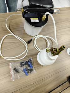 Kit <span class=keywords><strong>de</strong></span> débrayage <span class=keywords><strong>de</strong></span> <span class=keywords><strong>frein</strong></span> manuel Kit d'outils <span class=keywords><strong>de</strong></span> réservoir <span class=keywords><strong>de</strong></span> remplissage <span class=keywords><strong>de</strong></span> pompe à huile manuelle Kit <span class=keywords><strong>de</strong></span> <span class=keywords><strong>remplacement</strong></span> <span class=keywords><strong>de</strong></span> <span class=keywords><strong>liquide</strong></span> <span class=keywords><strong>de</strong></span> <span class=keywords><strong>frein</strong></span> manuel - Product Image 6