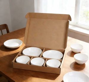 Caja de Envío Clásica de Cartón Corrugado Color Kraft con Logotipo Personalizado para Regalos - Product Image 1