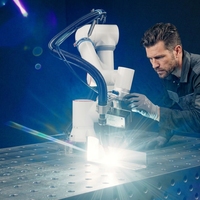 Bras de robot collaboratif articulé à 6 axes, Cobot piloté par un servomoteur PLC pour application de soudage de précision