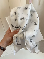 Zachte paarse bloemenkatoenen bandana met digitale print, neksjaal, decoratie, bijpassende shirts, T-shirts, jurken, polsaccessoire