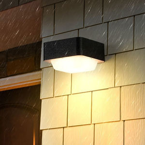 Appliques murales solaires LED étanches pour l'extérieur Télécommande Gradation Intelligente Sens de la lumière pour l'éclairage mural de la cour de la villa - Product Image 4