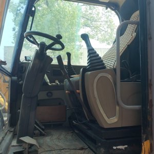 Excavatrice à roues Hyundai R60W-9S d'occasion d'origine Hyundai R60 9 R60W pelleteuse sur pneus mini Offre Spéciale d'occasion de terrassement 6 tonnes - Product Image 3