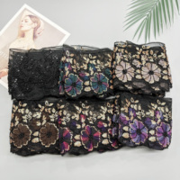 Vente en gros de dentelle brodée florale à paillettes et perles pour Abaya, Kartaf et vêtements modestes malaisiens, décoration de robes