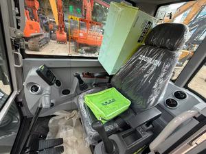 Nouvelle mini-excavatrice sur chenilles Zoomlion ZE60GA de 6 tonnes, excavatrice hydraulique avec cabine, en stock - Product Image 5