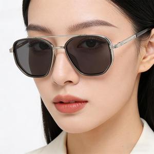 Lunettes de soleil rétro pour hommes, style décontracté et professionnel, tendance, pour l'été, la conduite, protection UV - Product Image 2