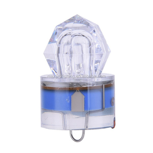 Lampe de pêche LED portable étanche pour eaux profondes, lumière stroboscopique pour calamars, attirant les poissons, pour la pêche au bar, à la truite et au marlin - Product Image 1