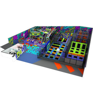 Équipement de terrain de jeu intérieur personnalisé Betta pour enfants Aire de jeu pour grands enfants avec jeux pour tous Tramplione - Product Image 1