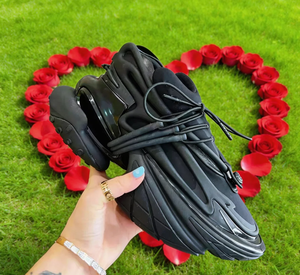 Zapatillas casuales de gama alta de caña baja con diseño de nave espacial para hombre y mujer, combinación de colores unicornio, suela elevadora con forma de bala. - Product Image 6