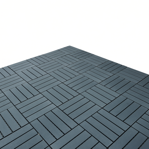 Dalles de terrasse en plastique grises 12x12, carrées, emboîtables, imperméables, pour extérieur, patio, bord de piscine, utilisables par tous les temps - Product Image 1