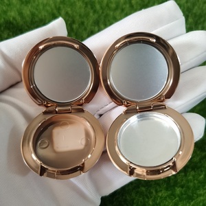ตลับใส่เครื่องสำอางแบบกลม Y014 สีโรสโกลด์สุดหรู สำหรับใส่อายแชโดว์ บลัชออน แป้งพัฟ พร้อมกระจก - Product Image 3