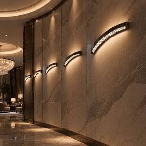 SHIZI Moderne Gebogene <span class=keywords><strong>LED</strong></span>-Wandleuchte mit Wabendiffusor, Architektonische Lineare Beleuchtung in Warmweiß für Hotel-Lobby und Wohnzimmer, OEM - Product Image 3