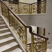 Rampe d'escalier de villa, garde-corps de luxe léger, colonnes modernes minimalistes en alliage aluminium-magnésium, haut de gamme, intérieur, style rural