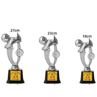 Trophée de football en plastique durable au design créatif 18 23 27 cm pour tournoi sportif, remise de diplôme, meilleur buteur