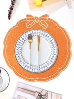 Nouveau design de set de table en tissu de lin brodé de haute qualité avec nœud et sous-plat pour la maison, la cuisine, les mariages et la décoration de fêtes