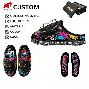 2025 yeni özel LOGO BK slaytlar terlik moda açık sokak rahat sandalet erkekler ve kadınlar için su geçirmez özelliği ile - Product Image 1