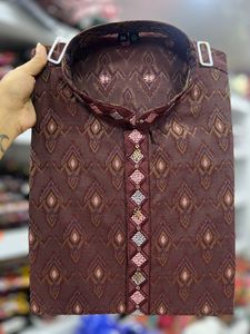 ชุดนอน Kurta สำหรับผู้ชายคอลเลกชั่นเคอลเลกชั่นแบบพรีเมียมสำหรับงานแต่งงานและงานปาร์ตี้ชุดนอน Kurta ดีไซเนอร์มีสไตล์มีวางจำหน่ายแล้ว - Product Image 6