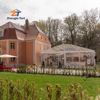 Tente Arcum Transparente Commerciale avec Structure en Aluminium et Couverture en PVC Transparente, Imperméable, Ignifuge, Toutes Saisons, pour Fêtes en Plein Air, Mariages, Événements Commerciaux