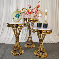 KAVI Nouvelle conception de meubles décoratifs, étagère à fleurs, table latérale en acier inoxydable doré, ensemble de table avec plateau en verre miroir