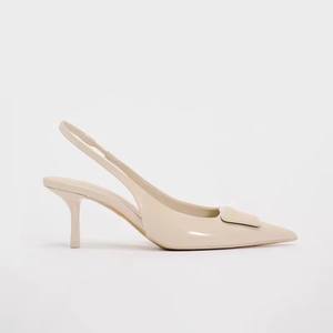 Zapatos <span class=keywords><strong>de</strong></span> tacón <span class=keywords><strong>de</strong></span> aguja <span class=keywords><strong>de</strong></span> verano Beige <span class=keywords><strong>de</strong></span> lujo para mujer, nuevos zapatos <span class=keywords><strong>de</strong></span> charol concisos con tacón bajo fino, sandalias con cabeza puntiaguda, zapatos - Product Image 6