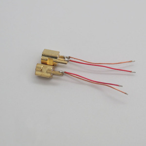 Fils de soudure sur mesure rouges et oranges pour la réparation de fiches de casques intra-auriculaires - Product Image 2