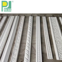 Moulures de plafond flexibles en polyuréthane (PU) pour arches, portes et décorations de plafonds courbes