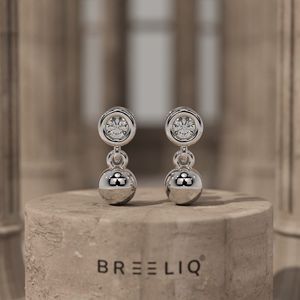 Boucles d'oreilles clous en or blanc 14 carats serties de diamants, avec pendentif boule polie, élégantes et minimalistes, diamant taille ronde - Product Image 5