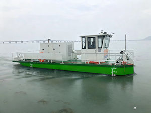 Pequeña embarcación eléctrica para limpieza de aguas, eliminación de algas y maleza en ríos urbanos y canales estrechos, 1 año de garantía, productividad de 25000 L/hora - Product Image 6