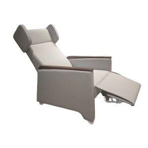 Silla reclinable de hospital con reposabrazos de madera maciza para uso en infusión ambulatoria, modelo 9609 - Product Image 5