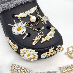 Phụ kiện giày bán chạy, bán sỉ, <span class=keywords><strong>charm</strong></span> giày bằng kim loại, <span class=keywords><strong>charm</strong></span> giày clog, <span class=keywords><strong>charm</strong></span> thiết kế, dùng trang trí, quà tặng nữ - Product Image 3