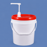 Tête de pompe PP 30cc pour couvercle de seau en plastique avec tube d'aspiration en PE pour la distribution de liquides fins ou visqueux
