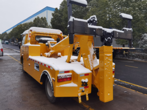 DongFeng DFAC 4x2 Camión Grúa de Remolque Integrado de 5 Toneladas con Pluma Hidráulica y Elevador de Ruedas para Recuperación en Carretera - Product Image 4