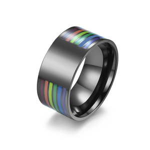Anillo de acero titanio arcoíris LOVE de moda popular de Yunnique, se puede grabar con logotipo o nombre, fuente del fabricante w - Product Image 5